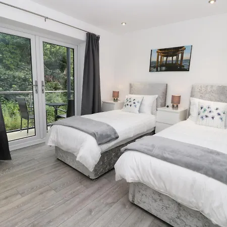 The Office Gardens, 2